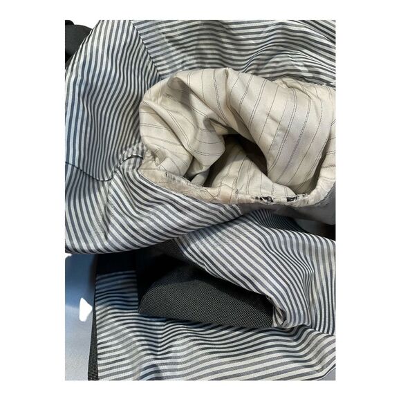 Express Women’s Size 36R Black Skinny Fit Two Button Sport Coat Blazer Jacket - Picture 11 of 16